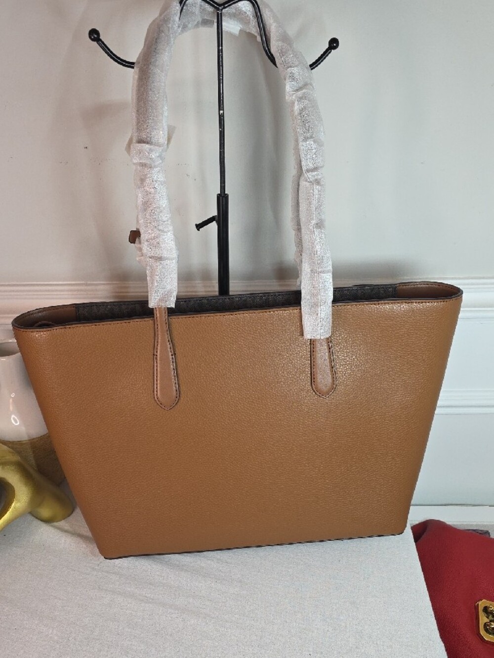 Michael Kors Arden Large Pebbled Leather Tote Bag in brown colorway - Picture 5 of 6